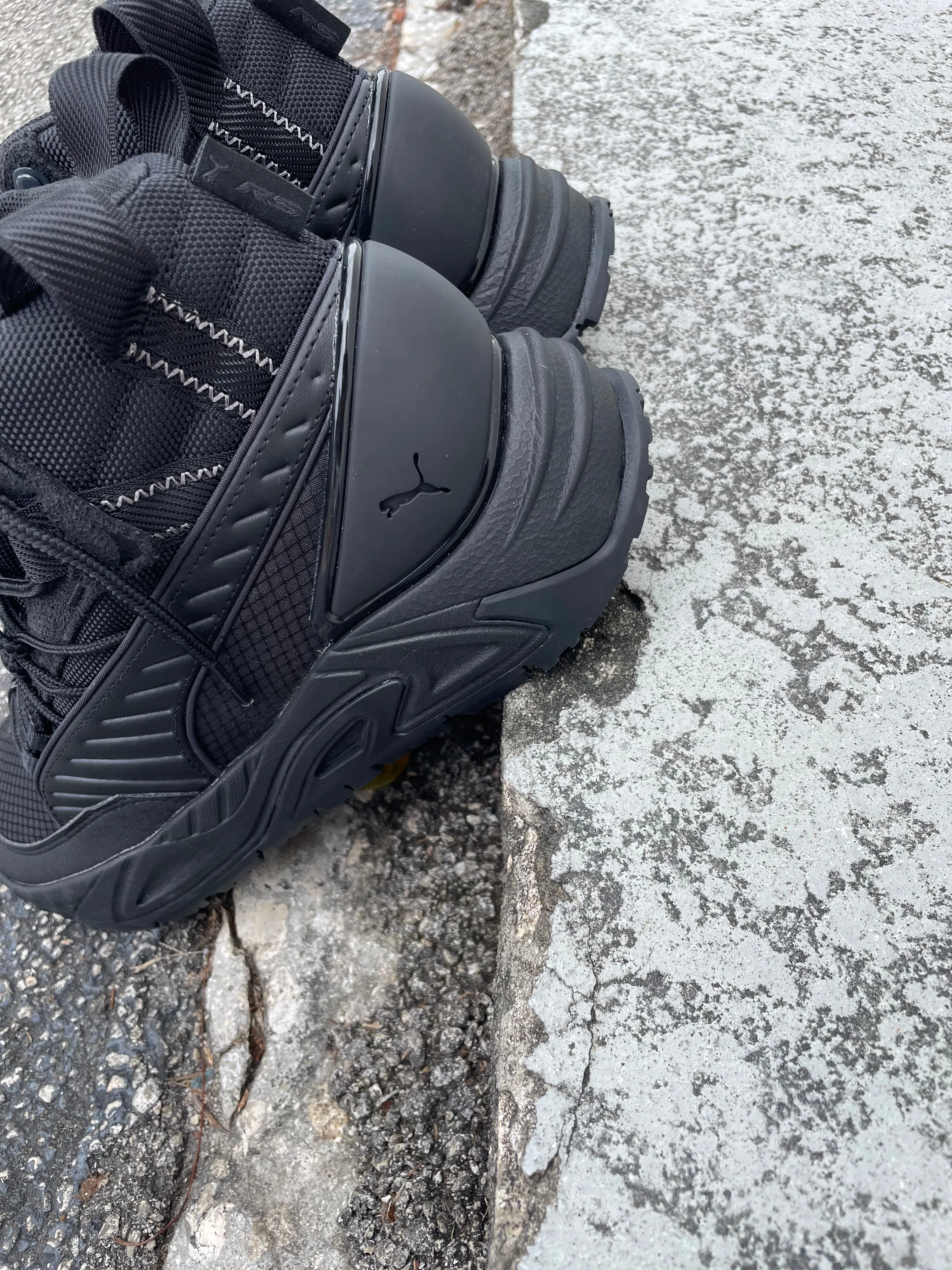 Puma RS-Track Mid Lifestyle- Black