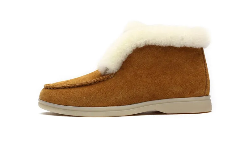 Slip-on snow boots for women